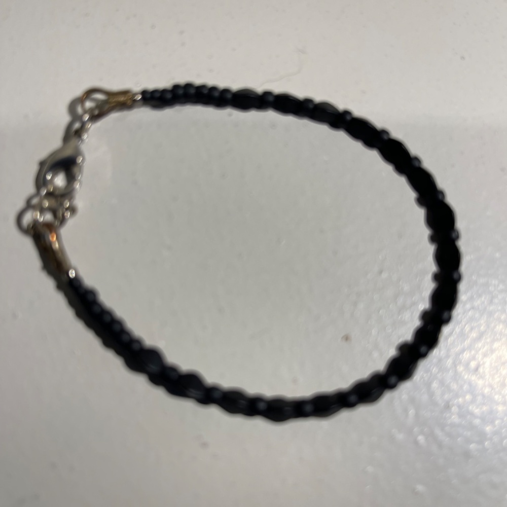 Bracelets - Picture 5 of 6